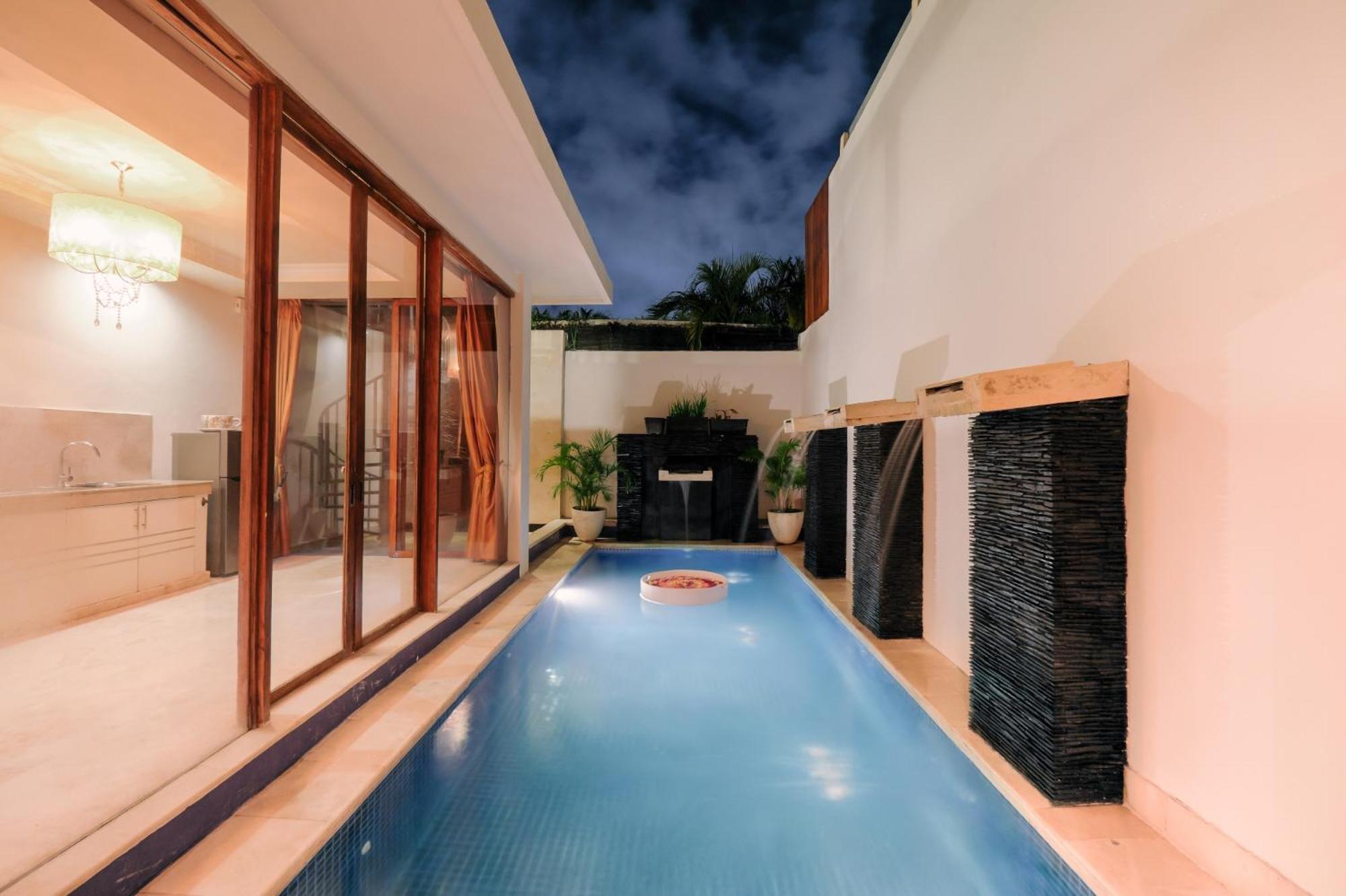 Kaisa Villas Seminyak Exterior photo